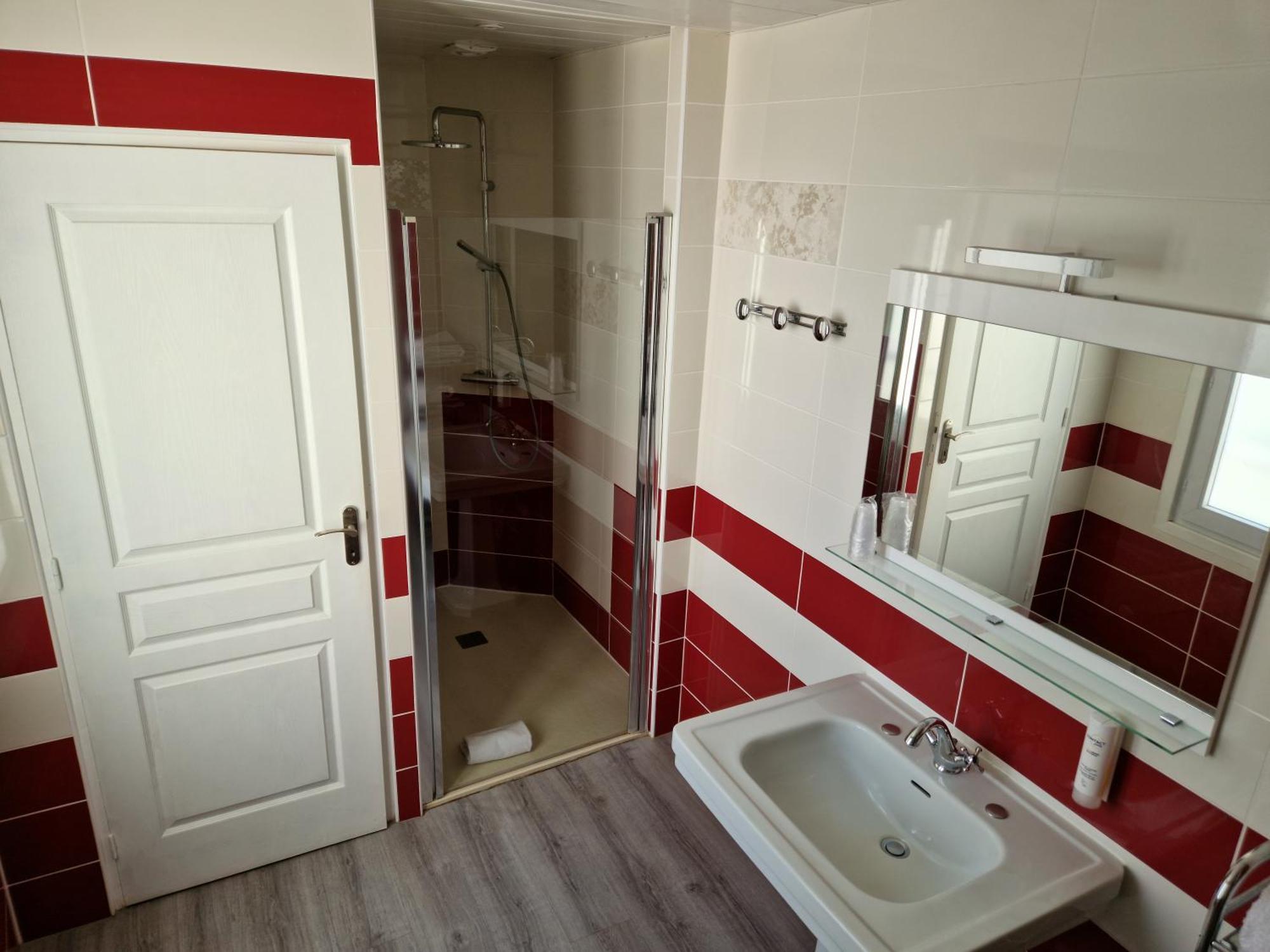 Hotel De La Ferte Chagny  Zewnętrze zdjęcie
