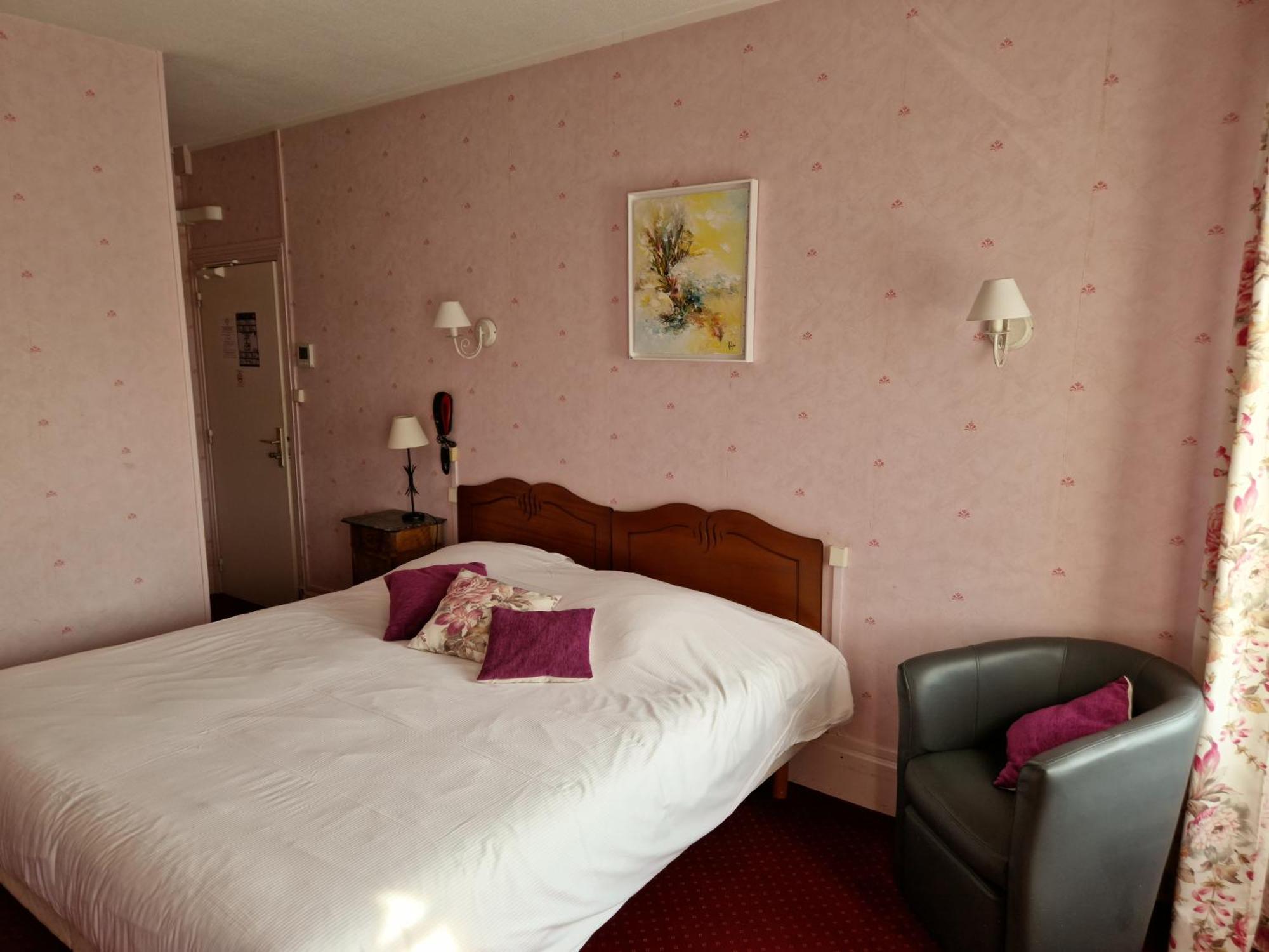 Hotel De La Ferte Chagny  Zewnętrze zdjęcie