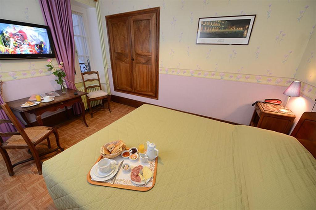 Hotel De La Ferte Chagny  Zewnętrze zdjęcie